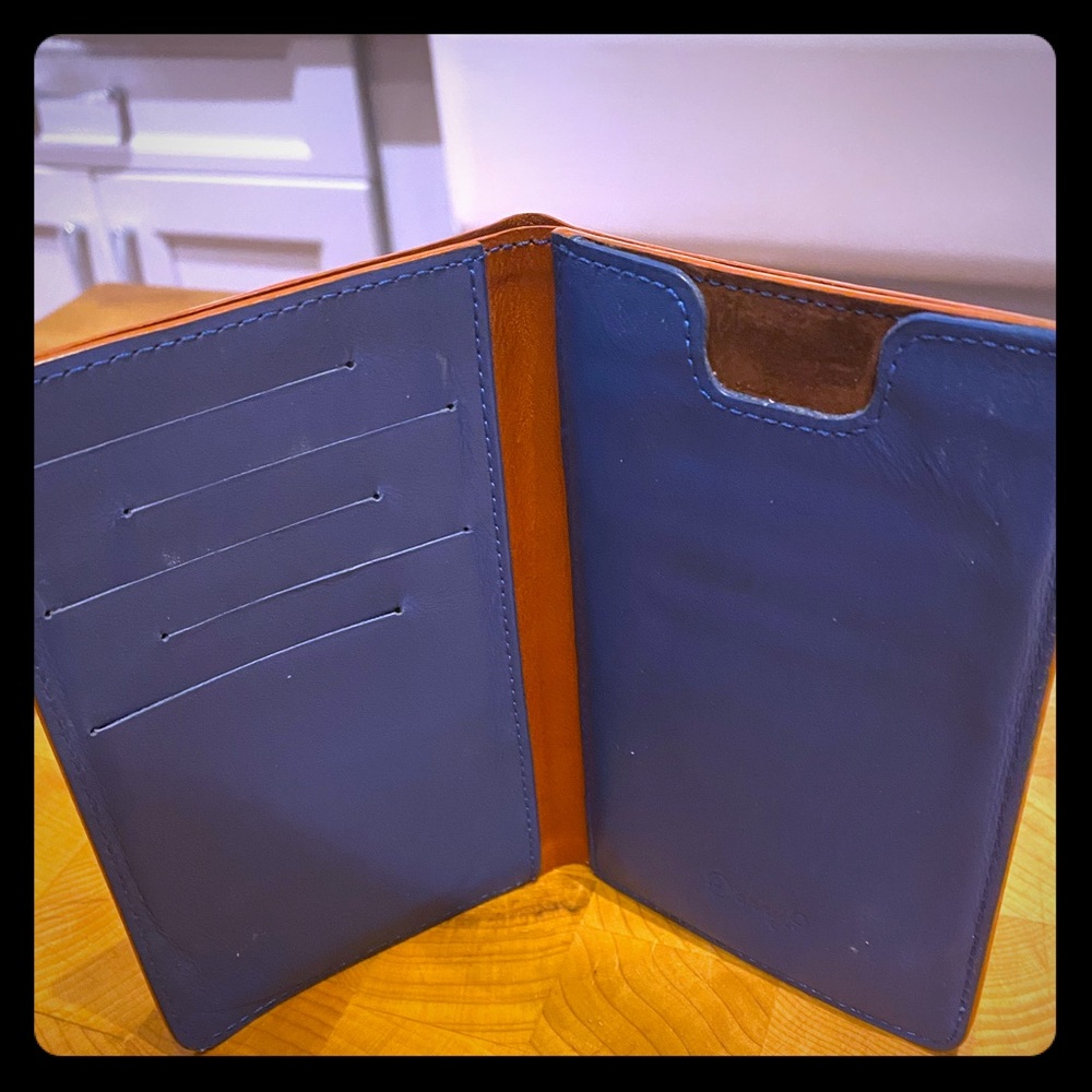 Danny P leather wallet/iPhone8 & down